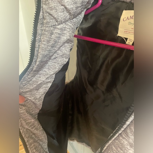 Cambridge Dry Goods 
Grey puffer vest 
Side XL - Picture 6 of 7